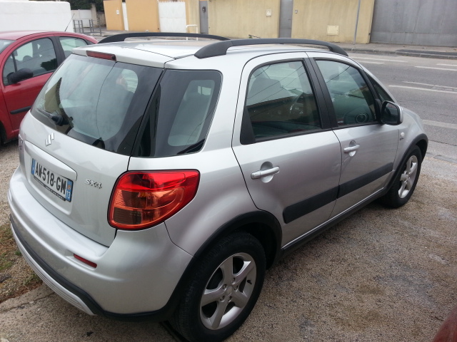 Vente suzuki sx4 à 2 roues motrices d'occasion à Marseille Proche la Valentine